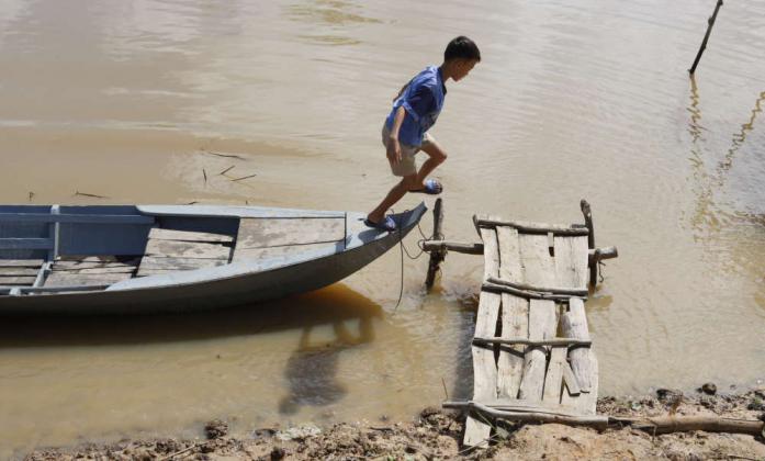 Environmental flows between the earth, nature and people in the Mekong region, Vietnam